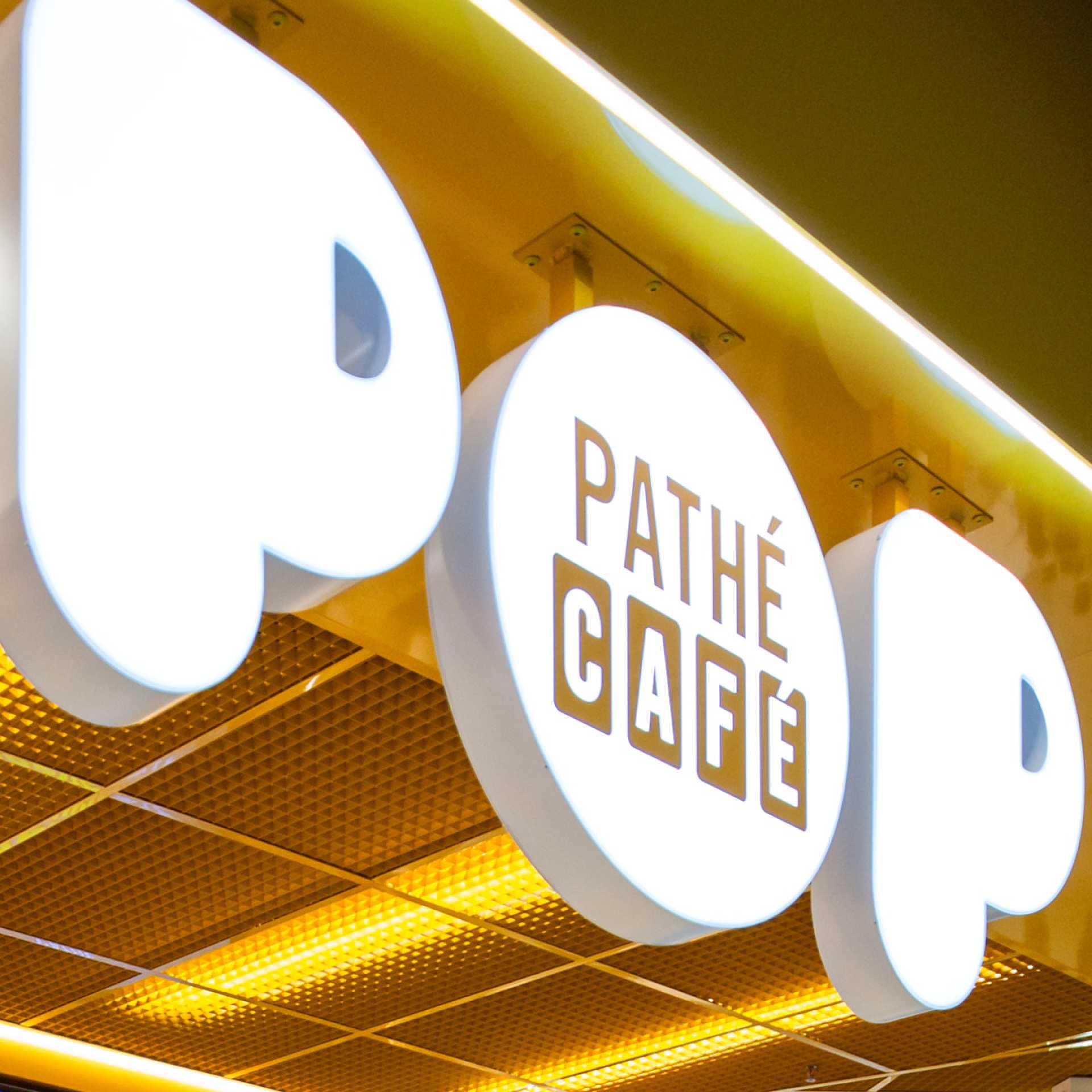 fay-architectes-pathe-cinema-cafe-pop-senart-kiosque popcorn cinéma Pathé architecture intérieure